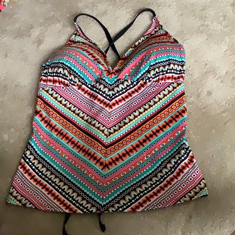 Colorful tankini top strap in the back size 12 built in cups lots of color